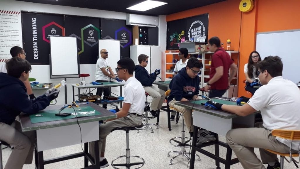 Ashton School Dream Maker Lab